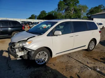 2015 Toyota Sienna 5TDYK3DCXFS623425 Lot 50131326