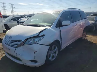 2017 Toyota Sienna 5TDKZ3DC5HS858674 Lot 46894336