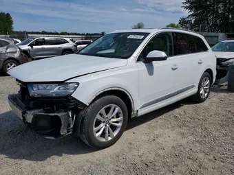 2018 Audi Q7 WA1LAAF76JD005325