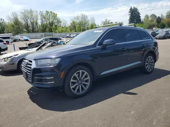 2017 Audi Q7 WA1LAAF78HD032696