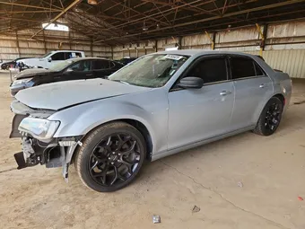 2019 Chrysler 300 2C3CCAAG0KH610053