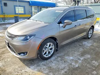 2017 Chrysler Pacifica 2C4RC1EG5HR796787 Lot 73553485