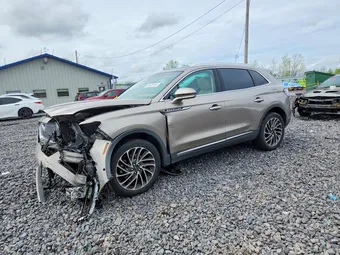 2020 Lincoln Nautilus 2LMPJ8K96LBL26443