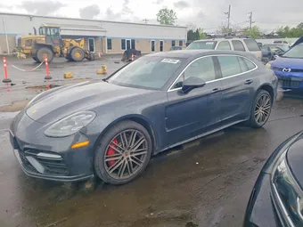 2018 Porsche Panamera WP0CF2A72JL195232