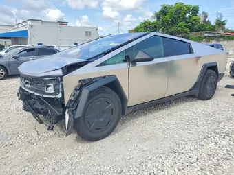 2025 Tesla Cybertruck 7G2CEHEDXSA073450