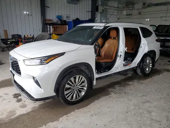 2024 Toyota Highlander Hybrid 5TDEBRCH2RS609252 Lot 48854986
