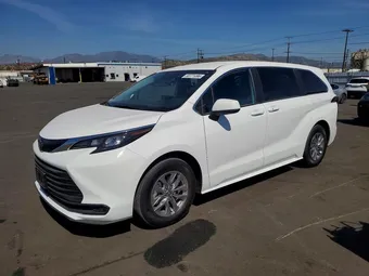 2026 Toyota Sienna 5TDKRKEC1TS301035 Lot 50771096