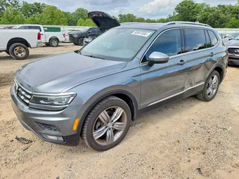 2018 Volkswagen Tiguan 3VV5B7AX7JM090381 Lot 50947666