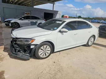 2020 Volkswagen Passat 1VWSA7A33LC015454