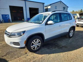2017 Volkswagen Tiguan WVGAV7AX5HK015972 Lot 49938516