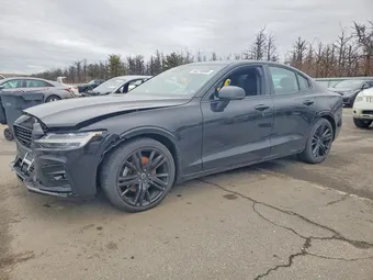 2022 Volvo S60 7JRL12TC9NG192739