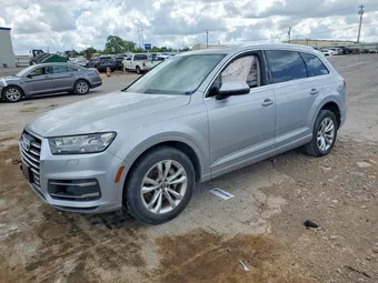 2019 Audi Q7 WA1LAAF79KD043780