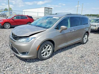 2017 Chrysler Pacifica 2C4RC1BG3HR810321 Lot 50708026