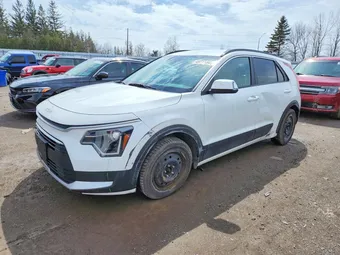 2025 Kia Niro KNDCR3LE9S5216043