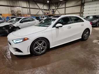 2019 Mercedes-Benz A-Class WDD3G4FBXKW000926