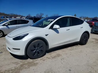 2024 Tesla Model Y 7SAYGAEE7RF204255 Lot 49022366