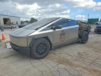 2024 Tesla Cybertruck 7G2CEHED0RA010478