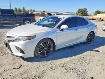 2018 Toyota Camry 4T1B61HK1JU087626 Lot 47076896