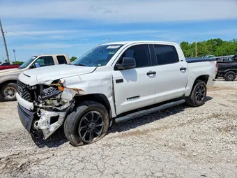 2018 Toyota Tundra 5TFDW5F15JX767719 Lot 98607805