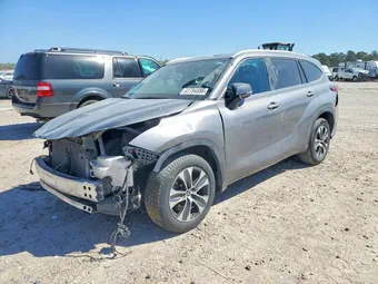 2022 Toyota Highlander 5TDGZRAH8NS539516 Lot 41794586