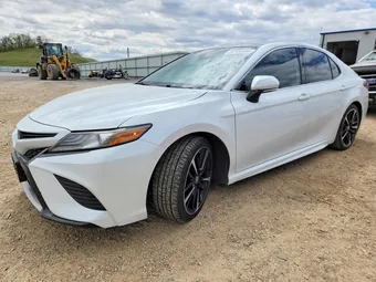 2019 Toyota Camry 4T1B61HK9KU761183 Lot 52128366