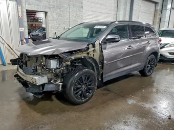 2019 Toyota Highlander 5TDJZRFH8KS932295 Lot 95772225