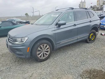2018 Volkswagen Tiguan 3VV3B7AX6JM048677 Lot 53080436