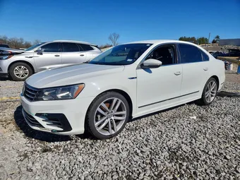2017 Volkswagen Passat 1VWDT7A3XHC047148