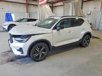 2023 Volvo XC40 YV4L12UL0P2944239