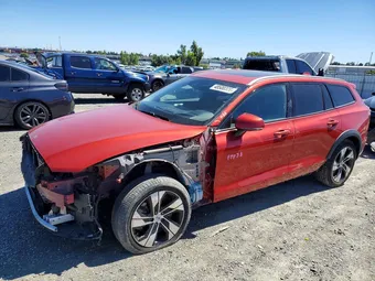 2021 Volvo V60 YV4102WK3M1070923