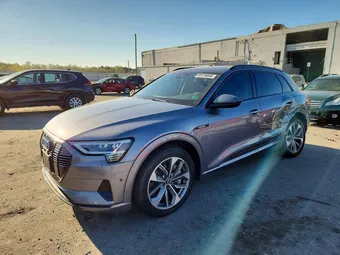 2021 Audi e-tron WA1LAAGEXMB010704