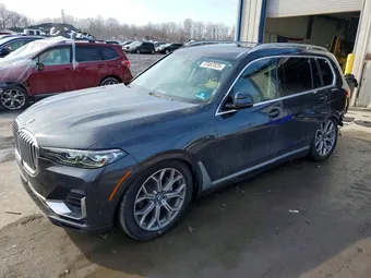 2020 BMW X7 5UXCW2C06L9B40901