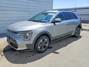 2023 Kia Niro EV KNDCR3L11P5033577
