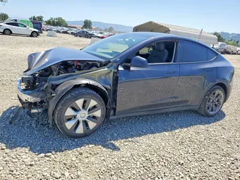 2024 Tesla Model Y 7SAYGAEE3RF993584 Lot 51889086
