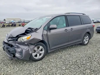 2018 Toyota Sienna 5TDKZ3DC9JS949839 Lot 53059486
