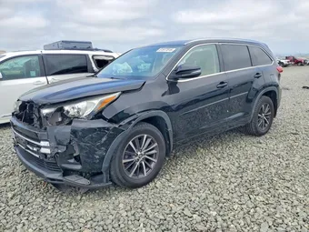 2018 Toyota Highlander 5TDJZRFH3JS828067 Lot 51977816