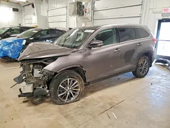 2019 Toyota Highlander 5TDJZRFH9KS733126 Lot 52002686