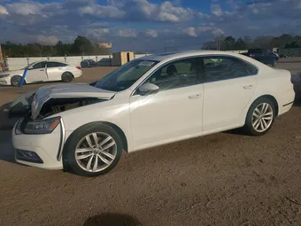 2018 Volkswagen Passat 1VWBA7A30JC030488