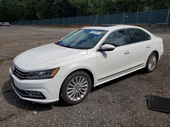 2016 Volkswagen Passat 1VWBT7A34GC068552