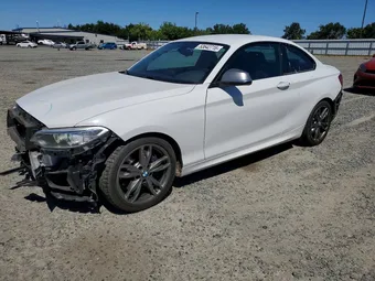 2017 BMW 2 Series WBA2G1C32HV639086
