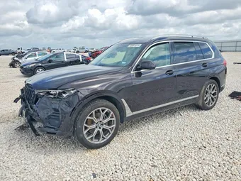 2021 BMW X7 5UXCW2C07M9F47174