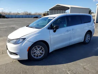 2025 Chrysler Voyager 2C4RC1CG6SR533640