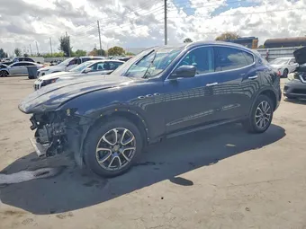 2017 Maserati Levante ZN661XUA7HX207022