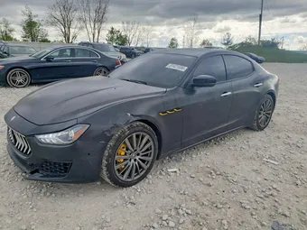 2018 Maserati Ghibli ZAM57YTA5J1301682