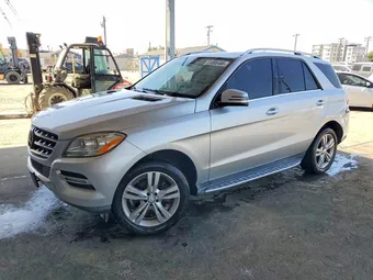 2015 Mercedes-Benz M-Class 4JGDA5JB9FA488021