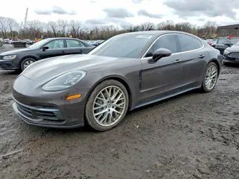 2018 Porsche Panamera WP0AB2A73JL132465