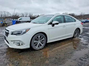 2018 Subaru Legacy 4S3BNAN64J3008101