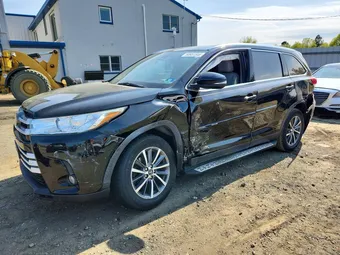 2019 Toyota Highlander 5TDJZRFH3KS613967 Lot 50951546