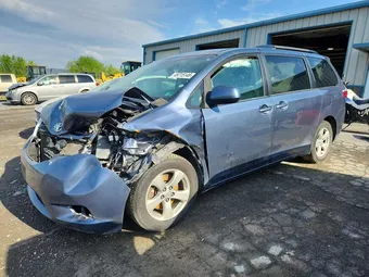 2017 Toyota Sienna 5TDKZ3DC7HS797943 Lot 49715146