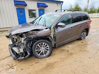 2018 Toyota Highlander 5TDJZRFH9JS865835 Lot 45873486